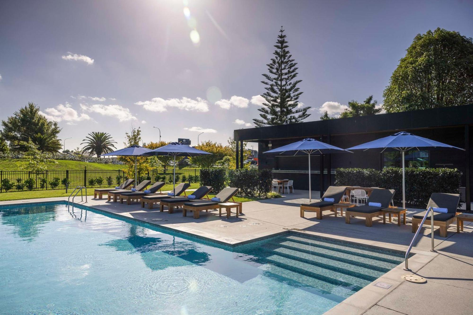 Doubletree By Hilton Auckland Karaka 호텔 외부 사진